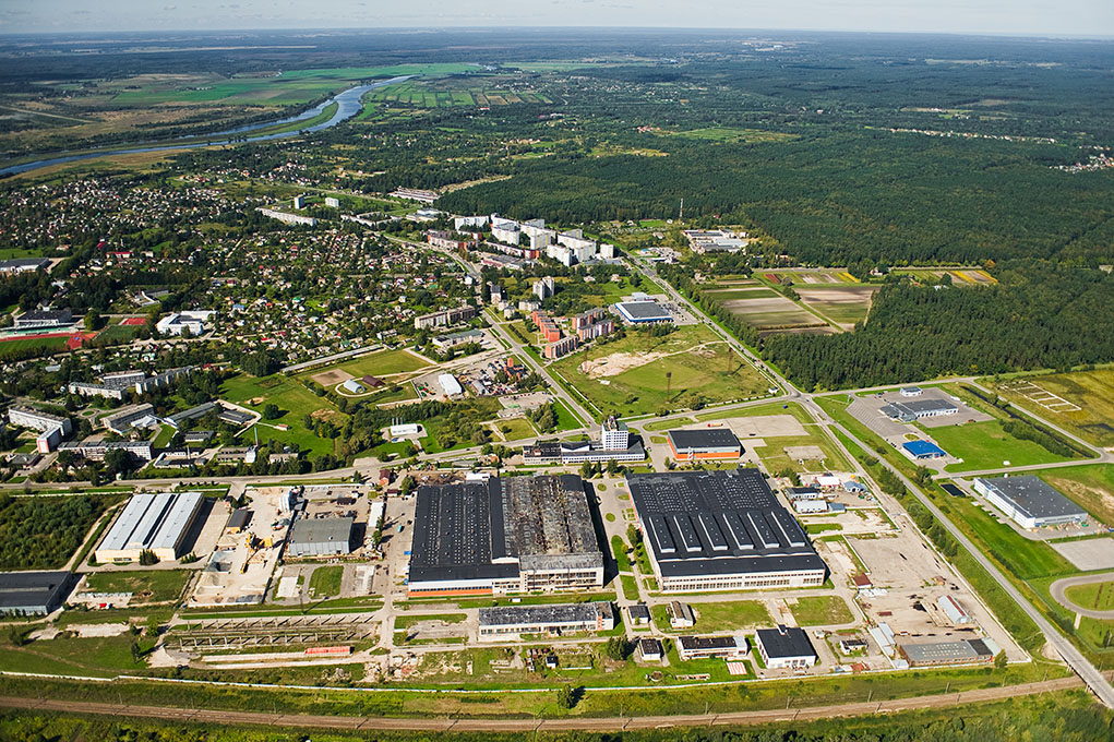 Aerial photograph of industrial facility